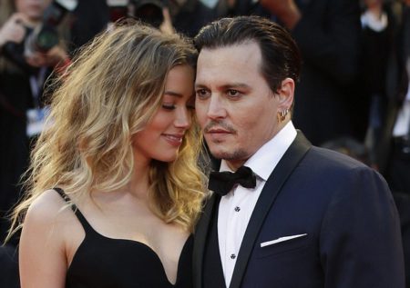 2BFAA45400000578-3222728-Smitten_Johnny_Depp_52_and_Amber_Heard_29_looked_every_inch_the_-m-99_1441399877127