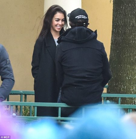 3aaca79a00000578-3963612-plrnty_to_smile_about_georgina_appeared_to_be_in_high_spirits_as-a-1_1479897645139