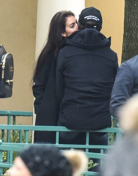 3aaca7a200000578-3963612-lip_service_georgina_quickly_returned_the_kiss_as_they_took_a_br-a-4_1479897645146