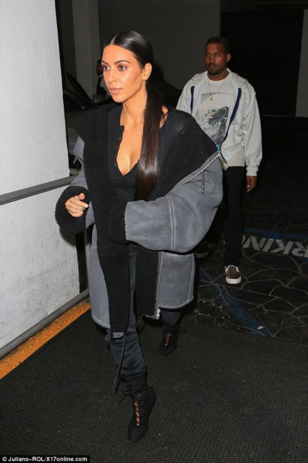 3cf1d94700000578-4202394-treating_her_the_famous_duo_had_a_romantic_date_night_at_an_ital-a-14_1486537264432