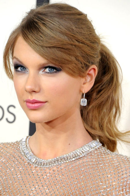 54bbfb24d9c60_-_hbz-taylor-swift-2014-january-1